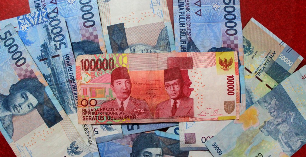 Rupiah Menguat, Tinggalkan Angka Rp16.400 setelah Berita Gencatan Senjata Israel-Iran
