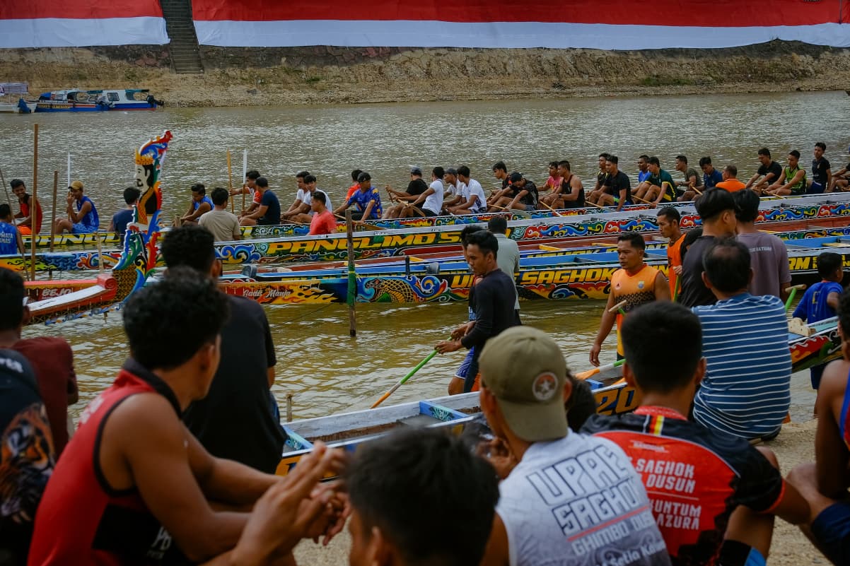 Festival Pacu Jalur Tradisional 2025 Dimulai di Riau