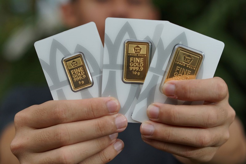 Harga Emas Antam Turun Jadi Rp1.950.000 per Gram, Investor Tarik Cuan