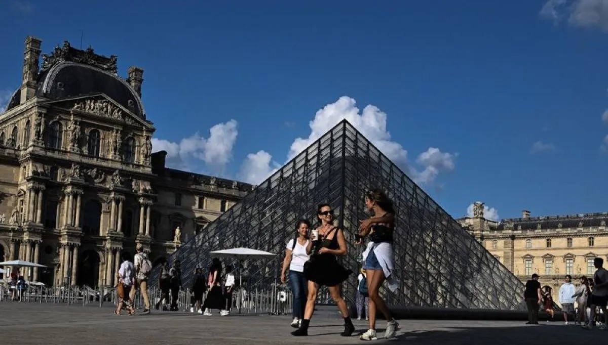 Penangkapan Pelaku Pencurian di Louvre Paris